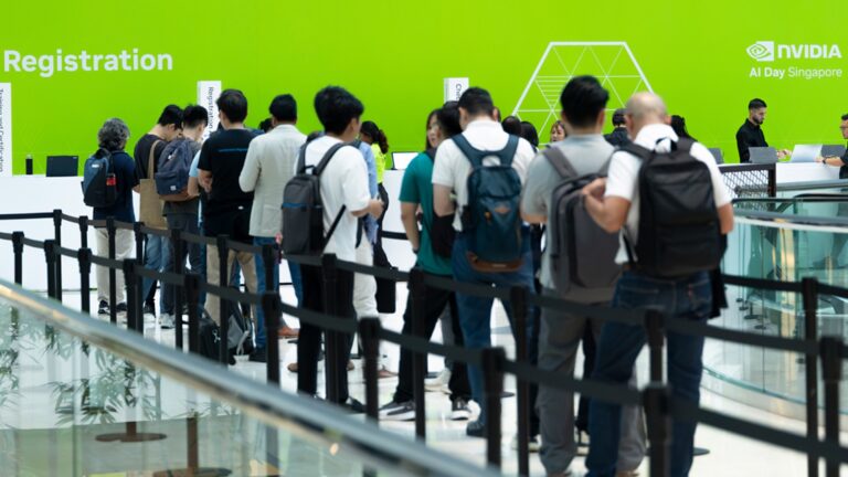 NVIDIAのロゴと、東南アジアの地図がデジタルネットワークでつながれたイメージ画像。